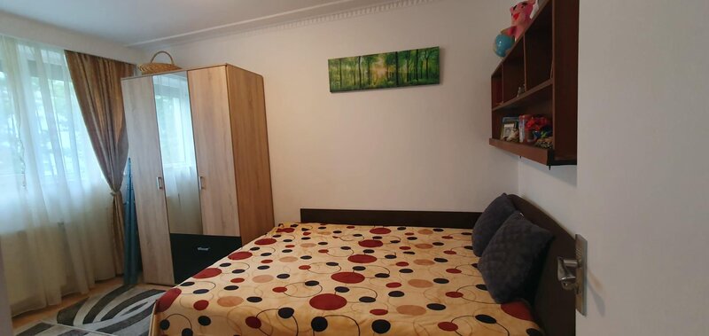 Titan, 1 Decembrie 1918, zona metrou Costin Georgian, apartament 3 camere